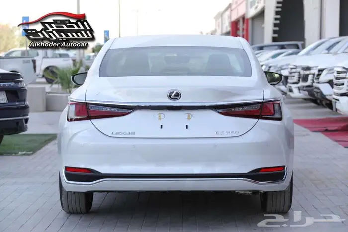 2025 ابيض لكزس اي اس 250 3