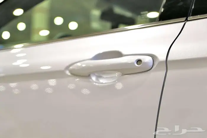 تويوتا كامري E استاندر 2025- الخضر للسيارات 10