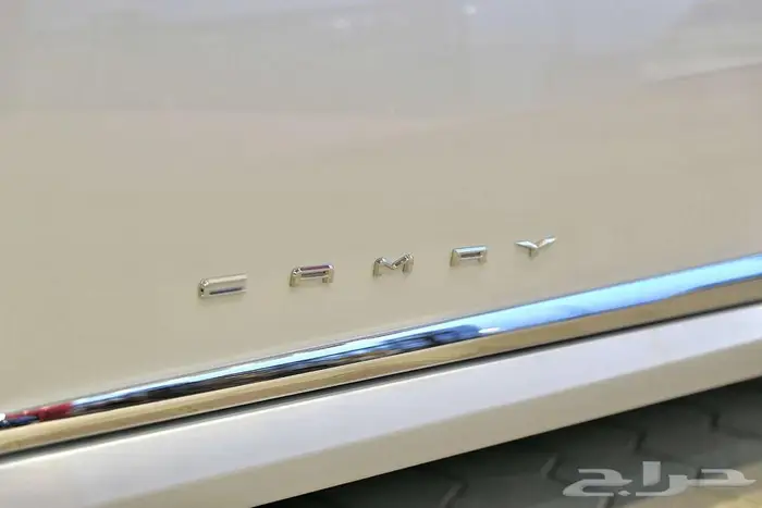 تويوتا كامري E استاندر 2025- الخضر للسيارات 12