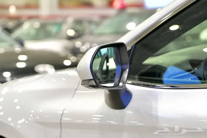 تويوتا كامري E استاندر 2025- الخضر للسيارات 11