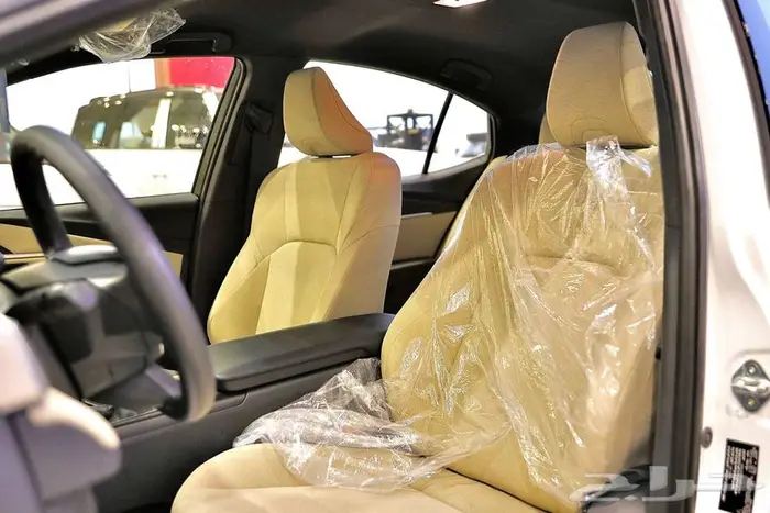 تويوتا كامري E استاندر 2025- الخضر للسيارات 20