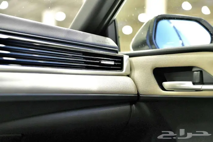 تويوتا كامري E استاندر 2025- الخضر للسيارات 30