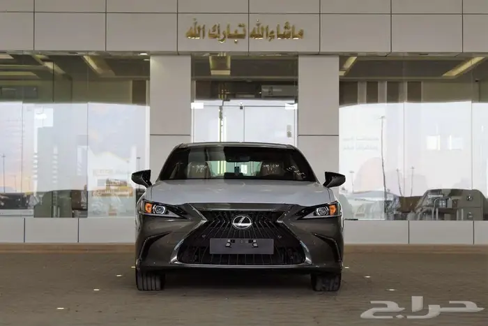 لكزس - ES250 لاكجيري - 2025 - نص فل - خليجي 0