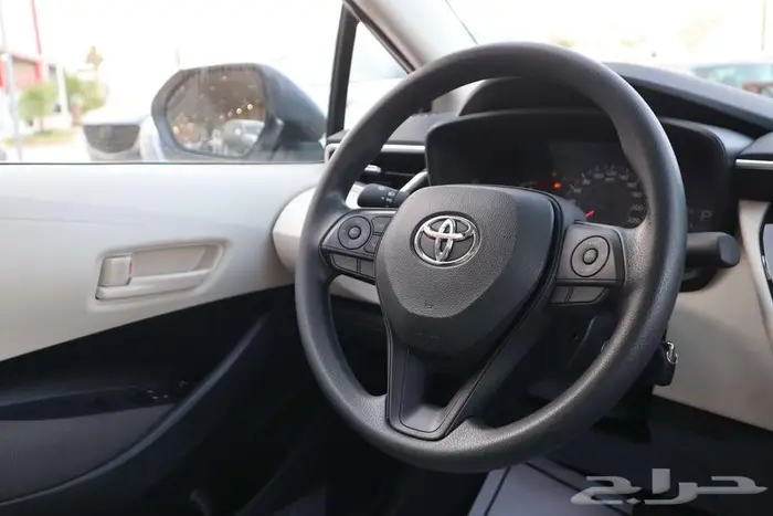 تويوتا كورولا 2.0 ستاتدر طيس و مطور جنوط بنزين2025 8