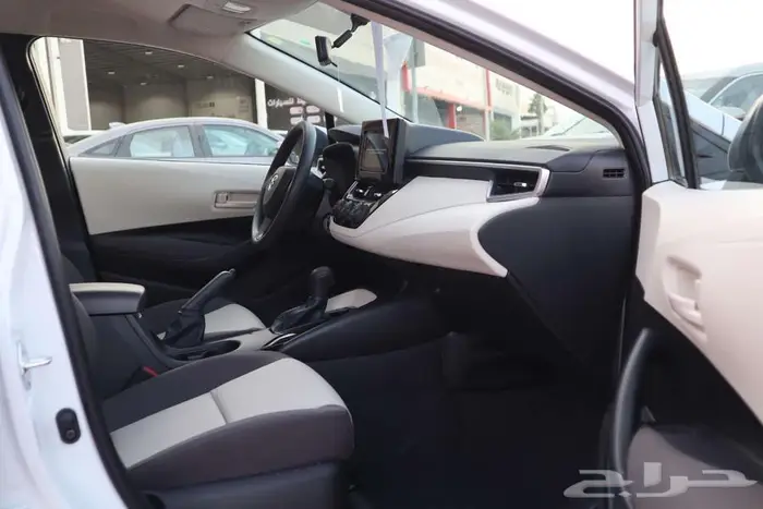 تويوتا كورولا 2.0 ستاتدر طيس و مطور جنوط بنزين2025 9