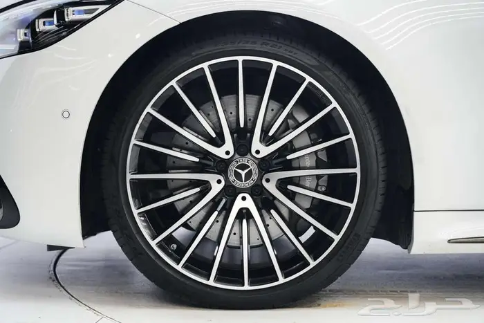 مرسيدس S 500 موديل 2025 أصفار خليجي أبيض احمر 19