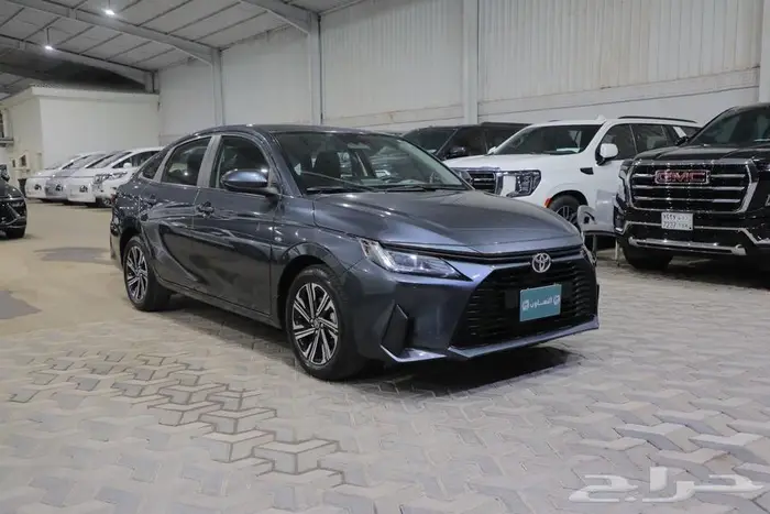 تويوتا يارس Y بلاس نص فل اربعة سلندر موديل 2024 0