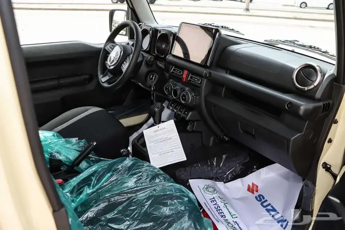 سوزوكي جمني 2025 بابين 7