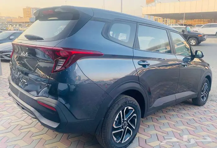 كيا كارينز نص فل 25 باقل وافضل الاسعار 6