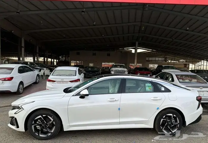 كيا K5 نص فل موديل 2026 اقساط او كاش 2