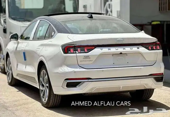 فورد تورس 2025 تيتانيوم 4