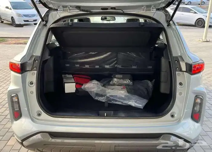 تويوتا اوربان كروزر فل كامل 2026 9