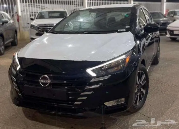 نيسان صني 2024 الشكل القديم والشكل الجديد 1