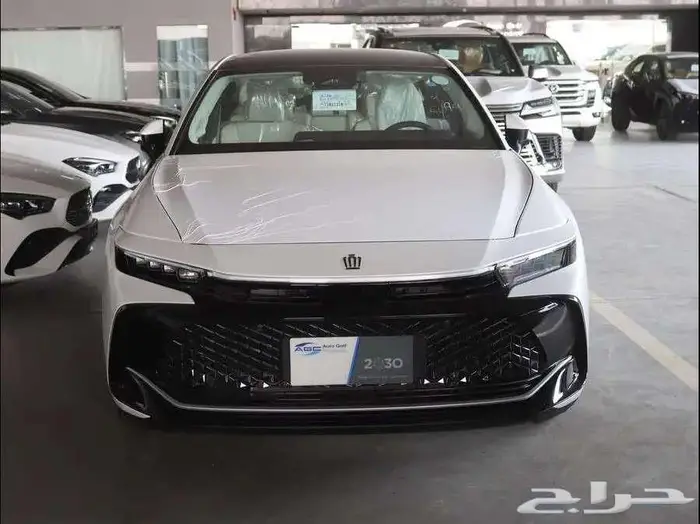 تويوتا كراون برستيج موديل 2026 كاش و اقساط 3