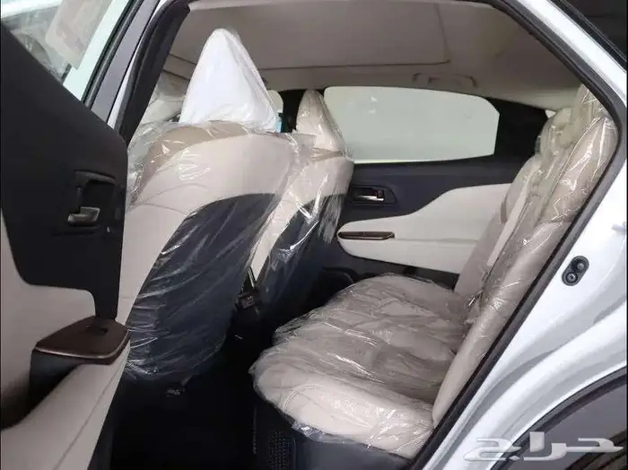 تويوتا كراون برستيج موديل 2026 كاش و اقساط 14