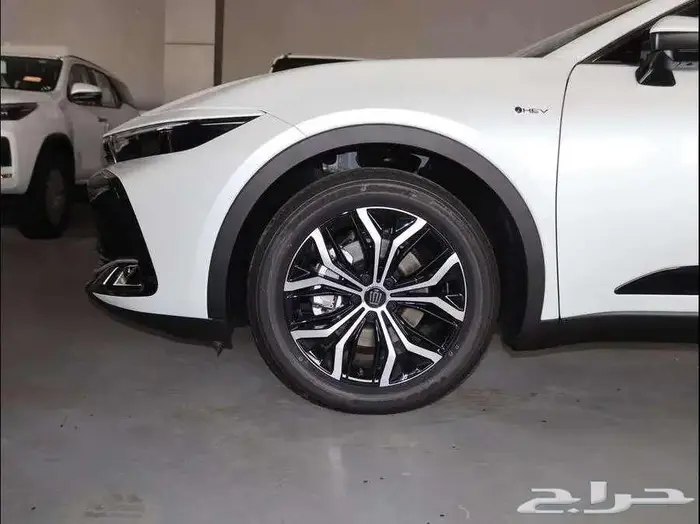 تويوتا كراون برستيج موديل 2026 كاش و اقساط 9