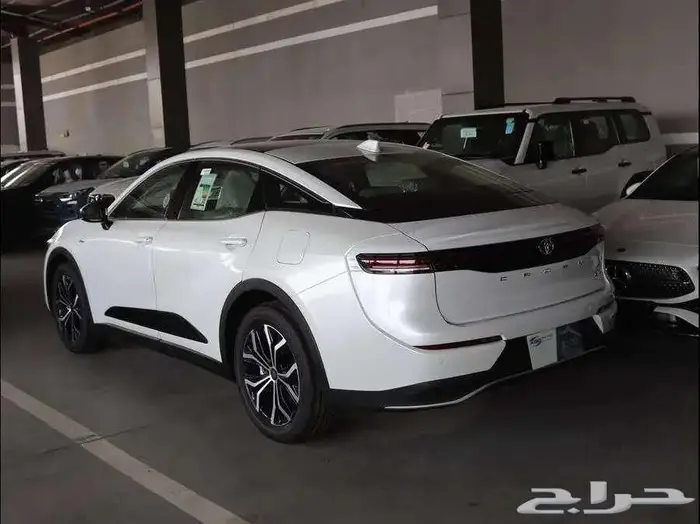 تويوتا كراون برستيج موديل 2026 كاش و اقساط 8