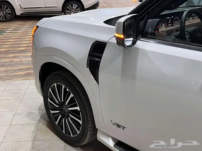 نيسان باترول بلاتينيوم موديل 2025 -خالد للسيارات 2