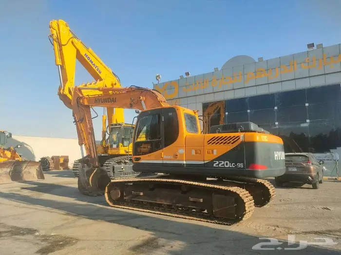 بوكلين حفار Hyundaiموديل Roblex220LC-9 Bللبيع 1