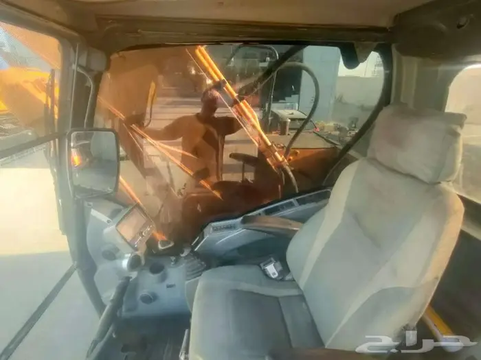 بوكلين حفار Hyundaiموديل Roblex220LC-9 Bللبيع 12