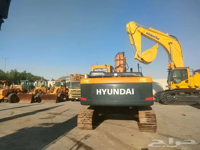 بوكلين حفار Hyundaiموديل Roblex220LC-9 Bللبيع 3