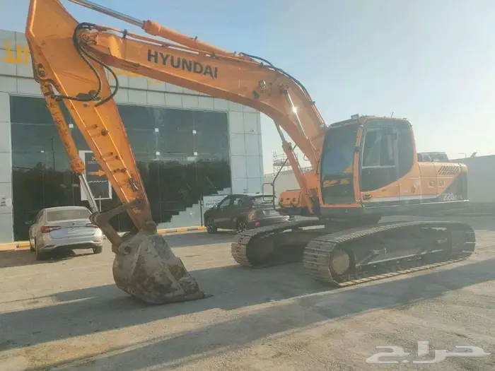 بوكلين حفار Hyundaiموديل Roblex220LC-9 Bللبيع 10