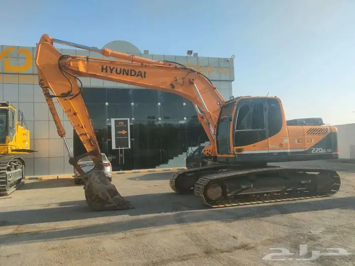 بوكلين حفار Hyundaiموديل Roblex220LC-9 Bللبيع 11