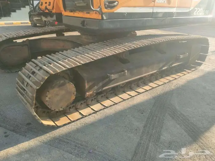 بوكلين حفار Hyundaiموديل Roblex220LC-9 Bللبيع 15