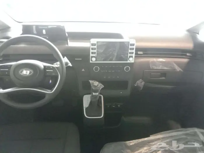 هونداي ستاريا 3.5 GL بنزين 9 ركاب 2026 13