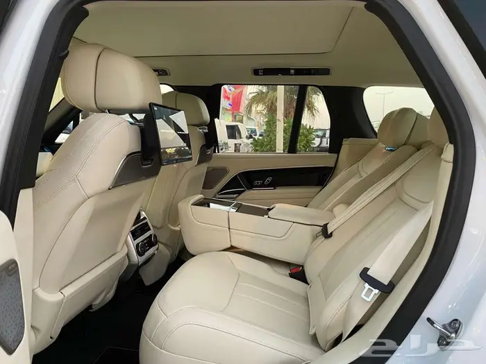 رينج روفر اوتوبيوقرافي 2025 ضمان الناغي صيانة مجانية 60 الف 6