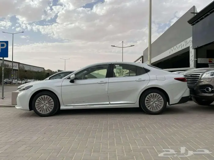 تويوتا كامري 2025 كاش قسط ايجار منتهي بالتمليك 5