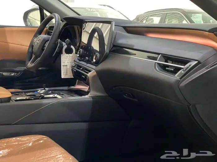 لكزس RX 350 BB بنزين 2025 - داخلي جملي ( أقل سعر ) 28