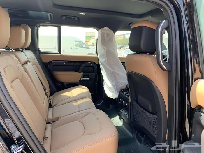 لاندروفر ديفندر 6 سلندر X dynamic HSE 2025 16