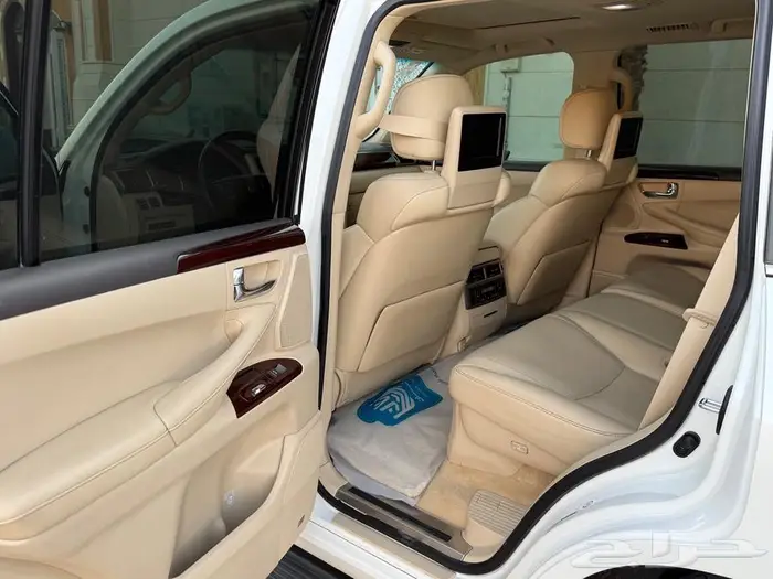 جيب لكزس 2015 نظيف ممشى قليل 20