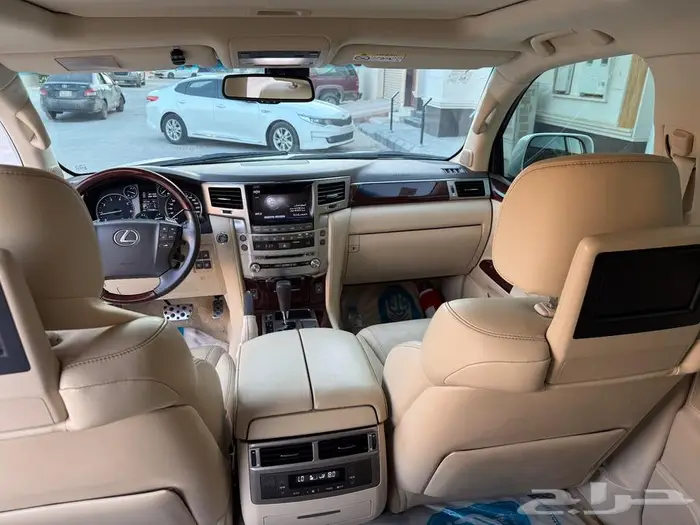 جيب لكزس 2015 نظيف ممشى قليل 23