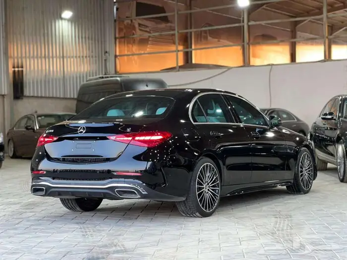 مرسيدس C200 AMG 2025 17