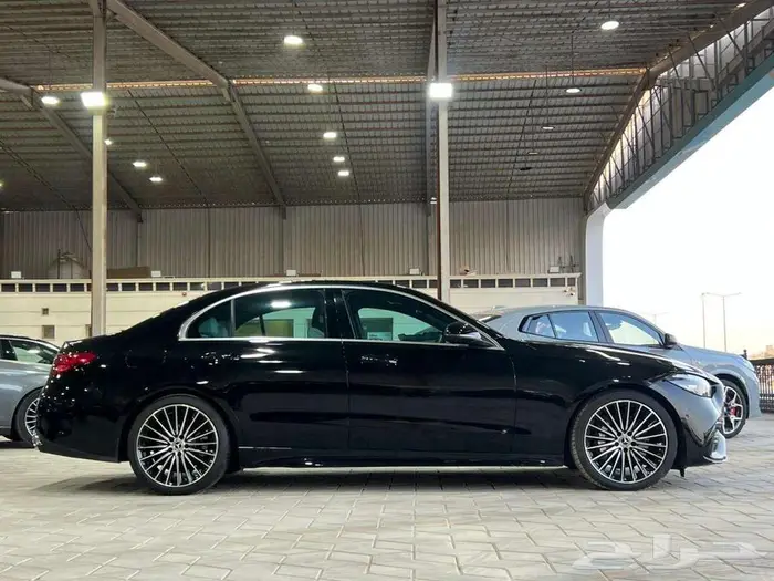 مرسيدس C200 AMG 2025 4