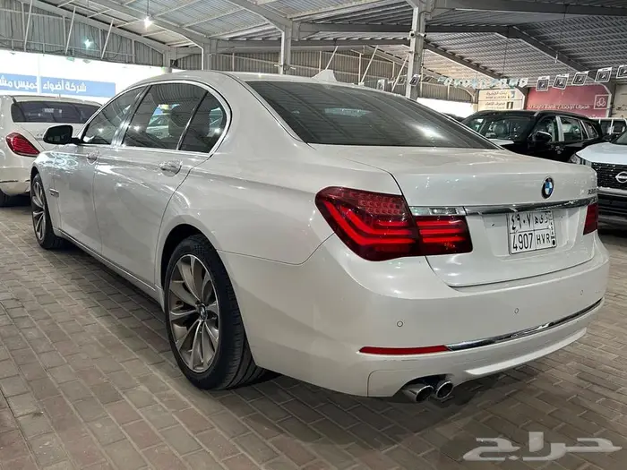 بي ام دبليو 730li موديل 2015 عداد 217 الف كم 3