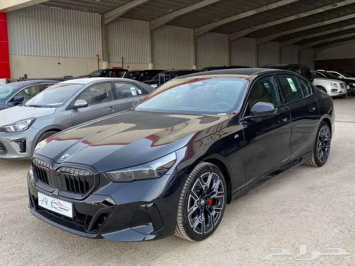 بي ام دبليو الفئه 520I ام كت 2026 استلام فورى 31