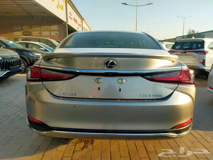 لكزس es300h 3