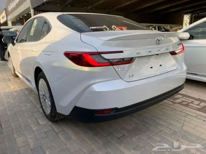 تويوتا كامري 2025 نص فل كاش استلام فوري اصفار صادر لوحات 5