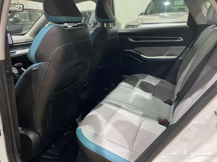 جيلي اميجراند 2025 فل كامل الوعلان ( كاش واقساط ) 15