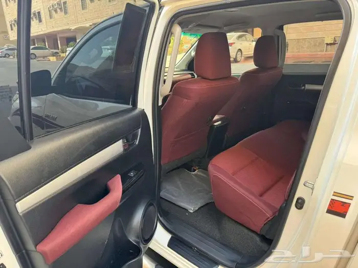 هايلوكس 2016قير اتوماتيك فل كامل سعودي نضيف 9