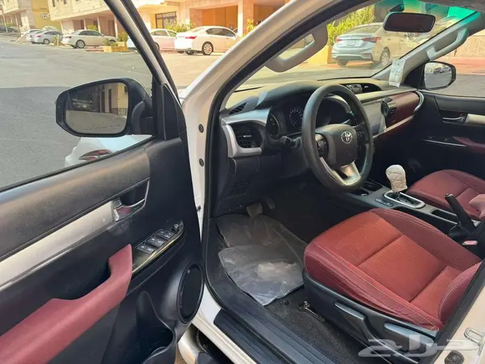 هايلوكس 2016قير اتوماتيك فل كامل سعودي نضيف 1