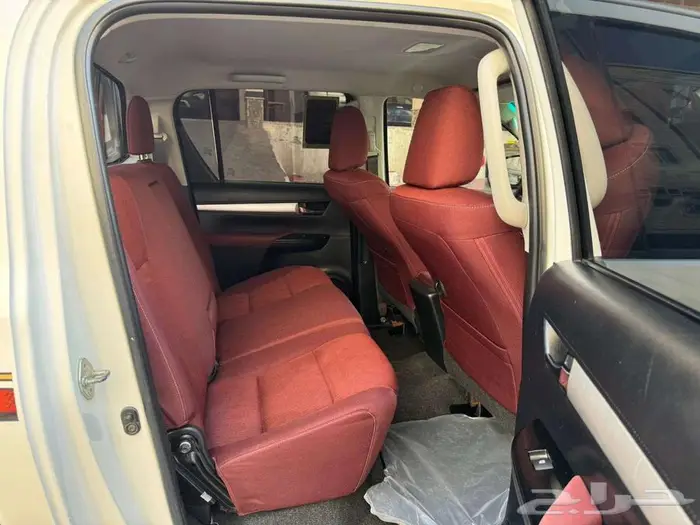 هايلوكس 2016قير اتوماتيك فل كامل سعودي نضيف 11