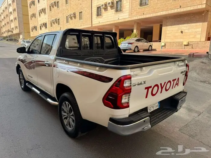 هايلوكس 2016قير اتوماتيك فل كامل سعودي نضيف 16