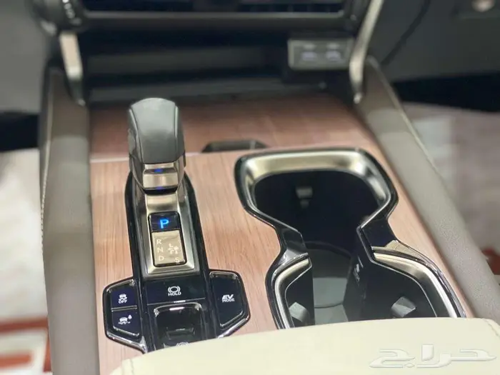 لكزس RX 350 BH هايبرد 2024 ( سماعات مارك ليفنسون ) 9