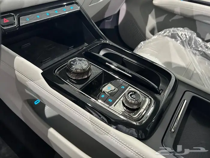 فورد تيريتوري 2025 تيتانيوم فل كامل بالنقد والتقسيط 14