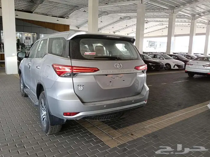 تويوتا فورتشينر GX2 دبل بنزين م 2025 - سعودي 6