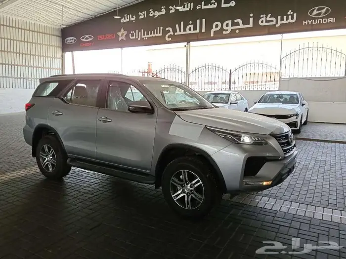 تويوتا فورتشينر GX2 دبل بنزين م 2025 - سعودي 2